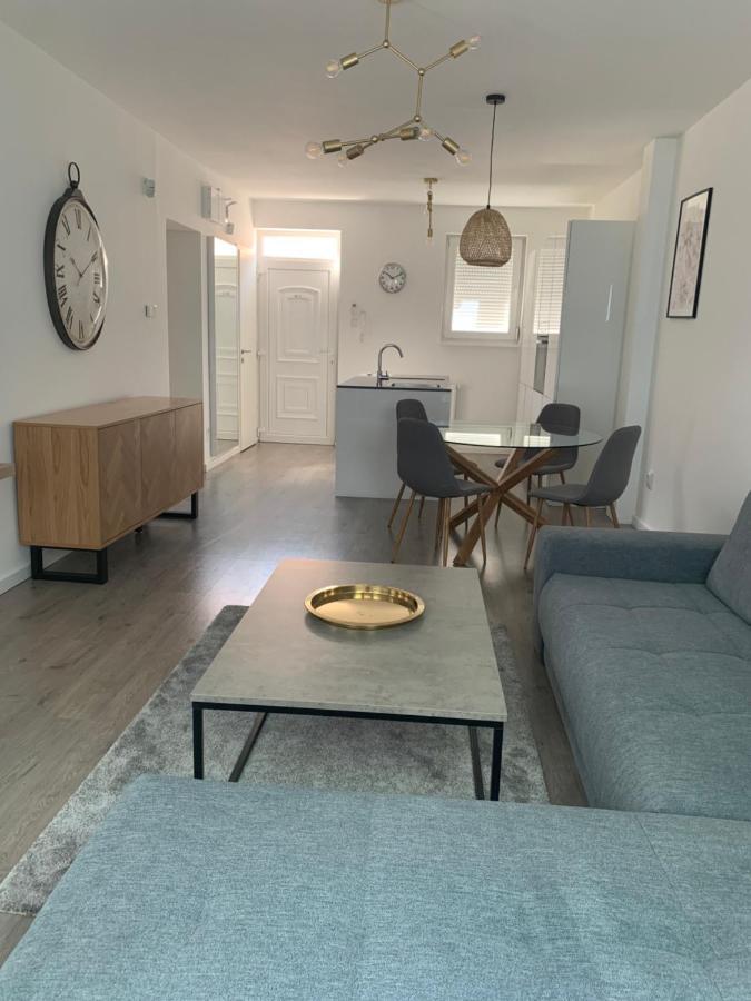 דברצן Gabica Apartman מראה חיצוני תמונה